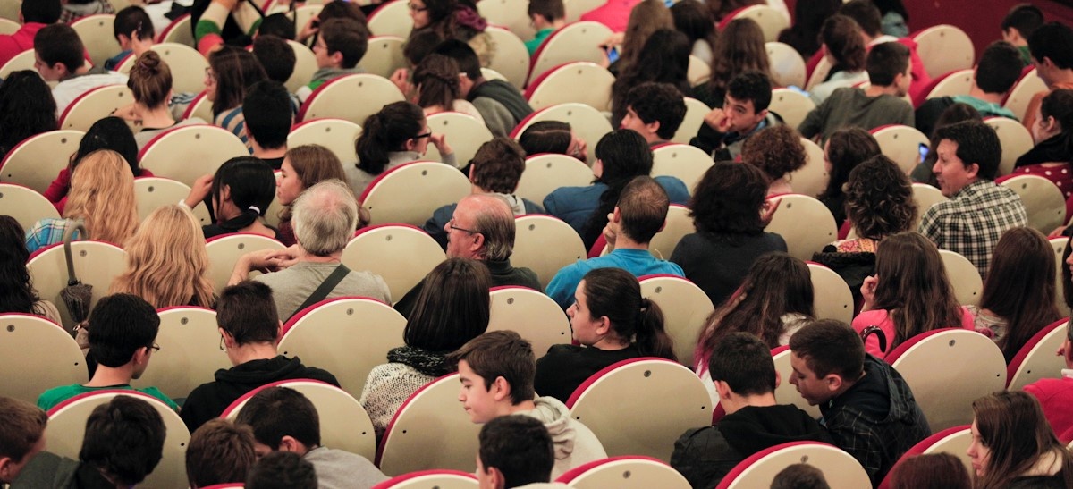 Teatro Salón Cervantes durante la proyección de Idiomas en Corto (Inglés)